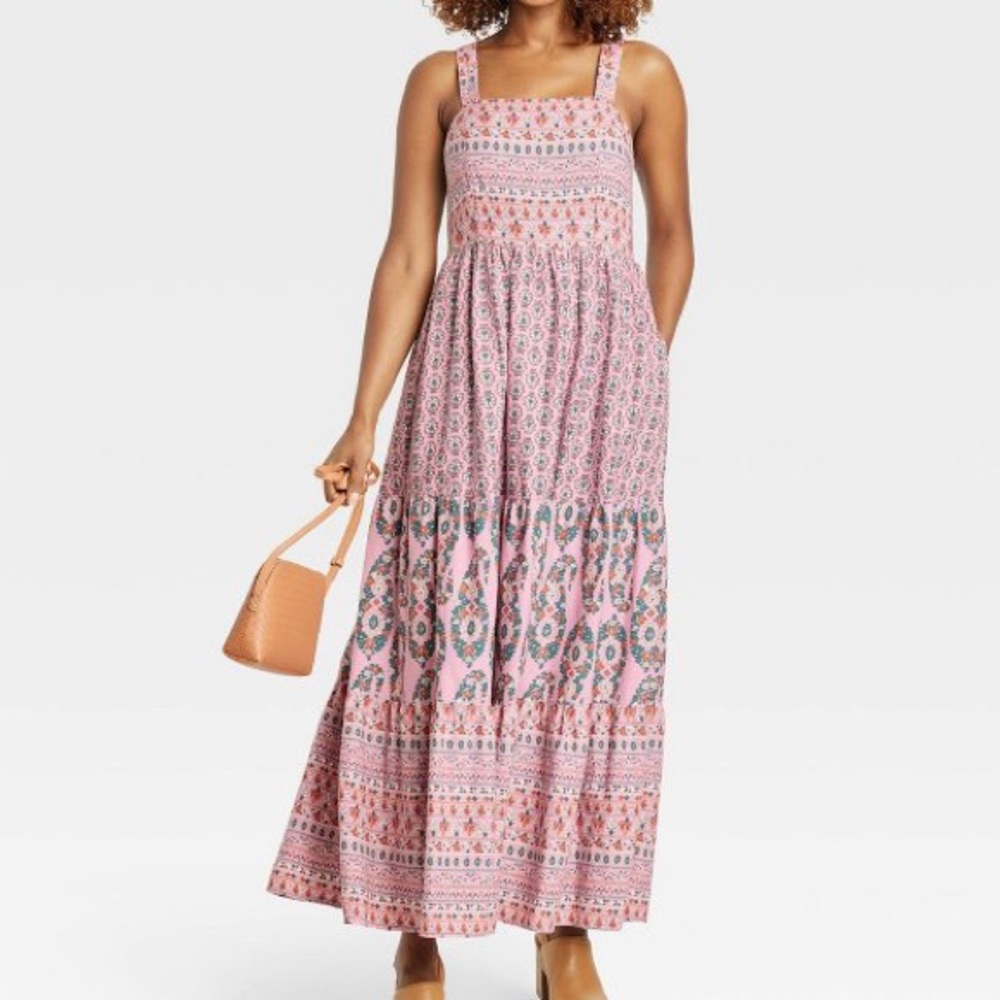 Medium - Sleeveless - A-Line - Tiered Dress - Floral